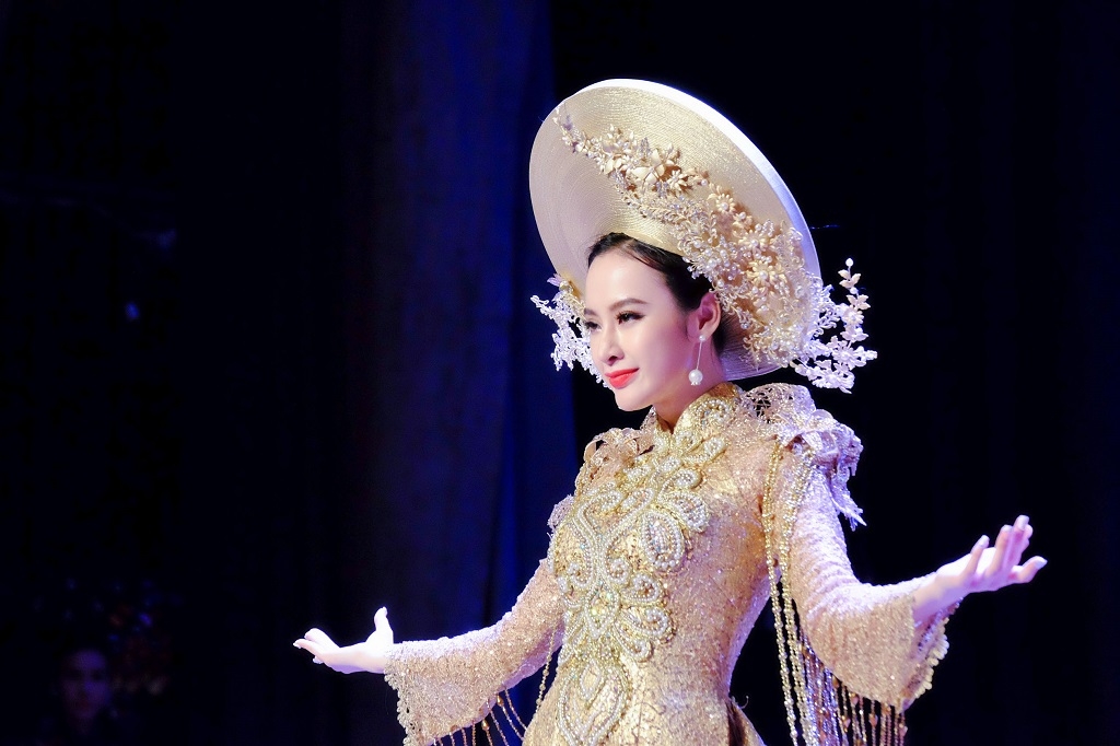ca si cam ly nghe si viet huong duoc vinh danh nguoi phu nu cua nam 2016