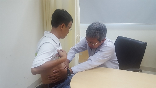 Bệnh viện Đại học Y Dược TP HCM: Lượng người nhập viện do bia rượu tăng mạnh gia tang nguoi bi dau bung du doi kem non oi do bia ruou