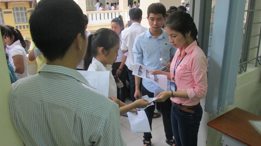 ca nuoc co 63 cum thi thpt quoc gia 2017