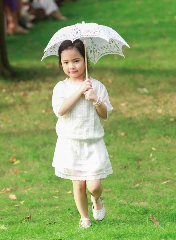 top 10 mau nhi mat lanh gay bao tai tuan le thoi trang thieu nhi 2016