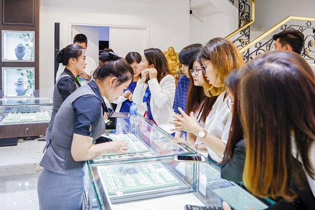 loc phuc fine jewelry tang truong hon 62 so voi nam 2017