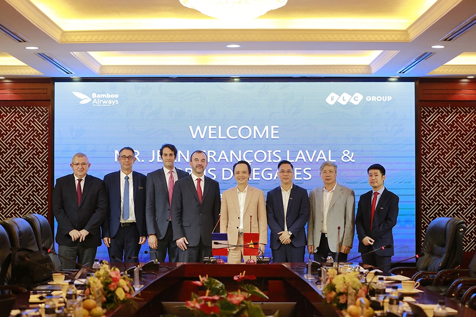 flc muon mua 24 may bay airbus tri gia 3 ty usd cho bamboo airways
