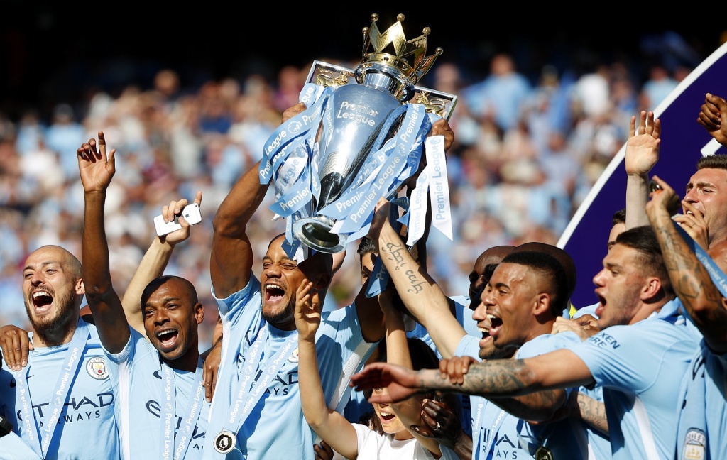 thang 9 manchester city se dieu hanh cup ngoai hang anh tai viet nam