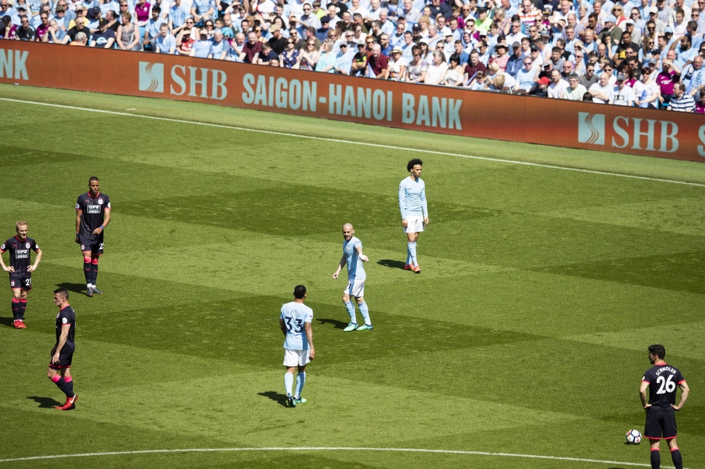 thang 9 manchester city se dieu hanh cup ngoai hang anh tai viet nam