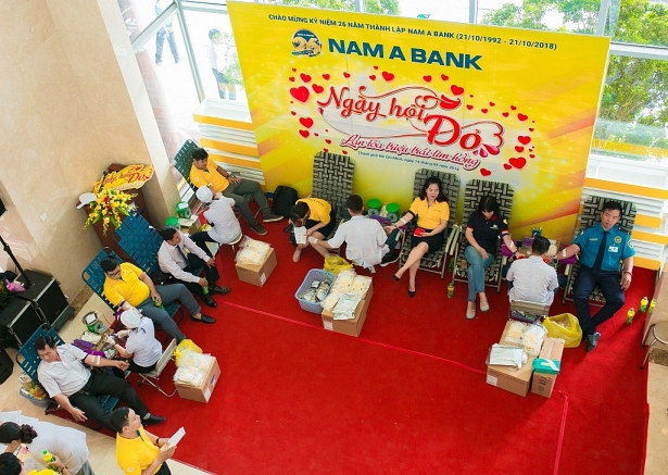 ngay hoi hien mau 2018 nam a bank ket noi trieu trai tim hong