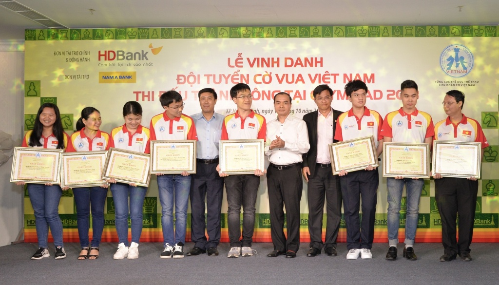 nam a bank thuong 20000 usd cho doi tuyen co vua viet nam tai olympiad 2018