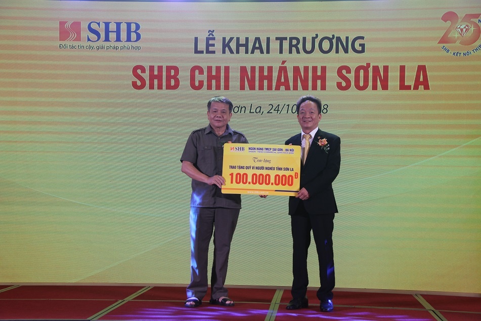 khai truong shb son la khach hang mo so tiet kiem co co hoi trung xe may honda vision moi thang