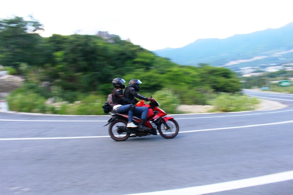 khung canh ngoan muc doc tuyen duong ven bien ninh thuan cam ranh