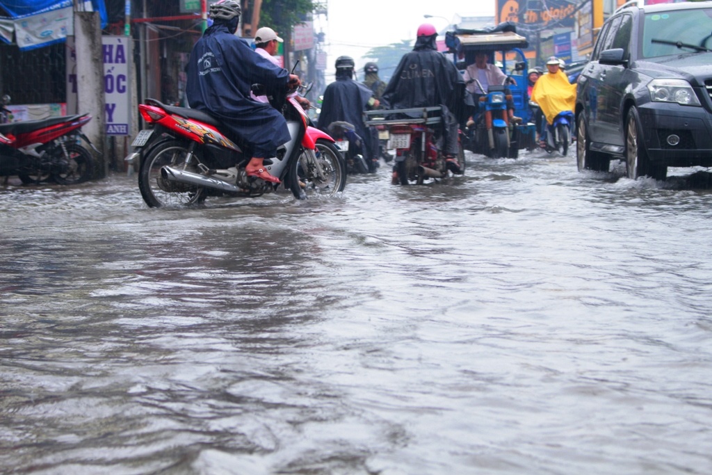 dau tuan nguoi dan sai gon doi mua di lam
