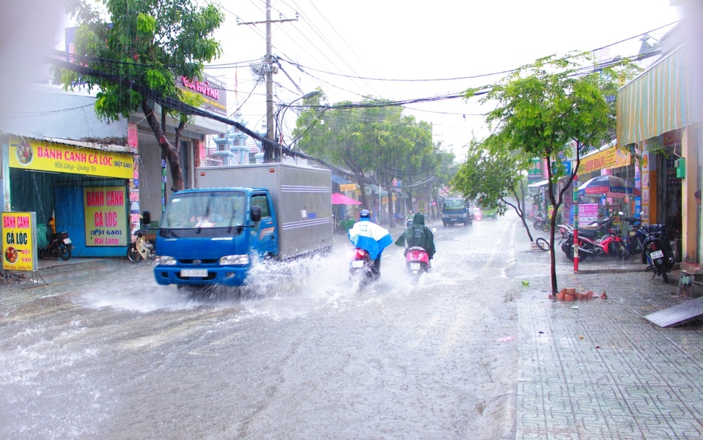 dau tuan nguoi dan sai gon doi mua di lam