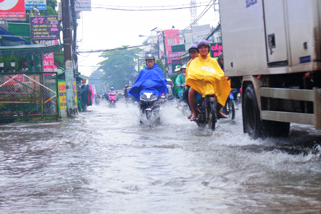dau tuan nguoi dan sai gon doi mua di lam
