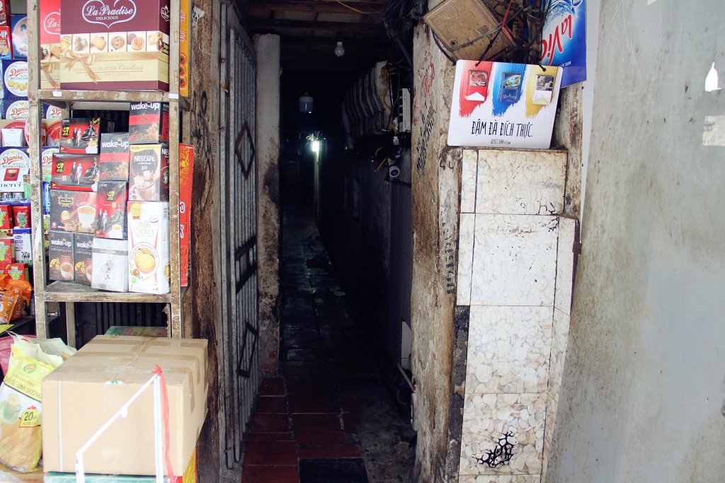 Những con ngõ siêu nhỏ, siêu tối ở Hà Nội nhung con ngo sieu nho sieu toi o ha noi