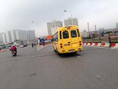 nhieu nha xe van vot khach o tuyen duong xuyen tam ha noi doc bao