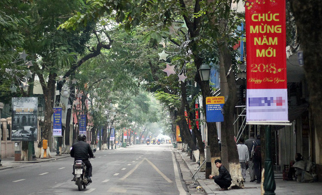 canh duong pho ha noi thenh thang trong ngay dau nam 2018