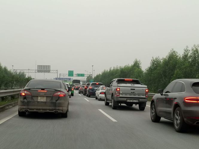 cao toc lao cai ha noi tang nhiet chieu ngay nghi le cuoi cung