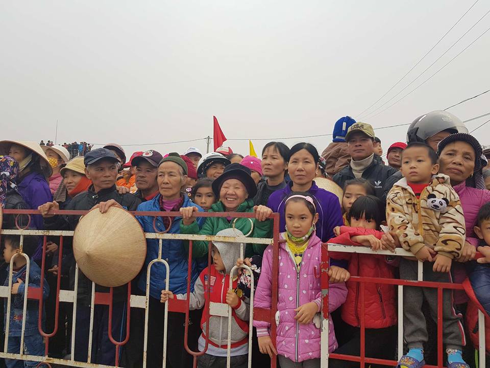 co cau sinh doi dan keo di xem dong chua tung thay