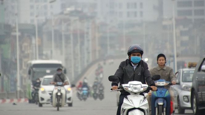suong mu bao trum ha noi trong ngay lam viec dau nam 2018