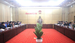 Nghiêm cấm việc biếu, tặng quà Tết cho lãnh đạo cấp trên dưới mọi hình thức