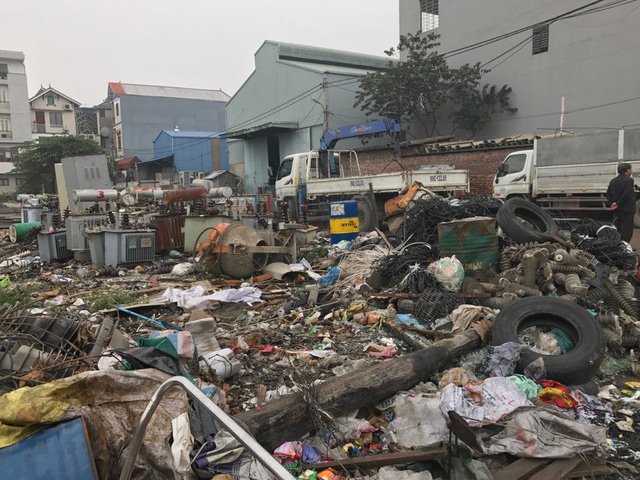 noi xay ra vu no kinh hoang lam giau nho ten lua dau dan xe tang cu