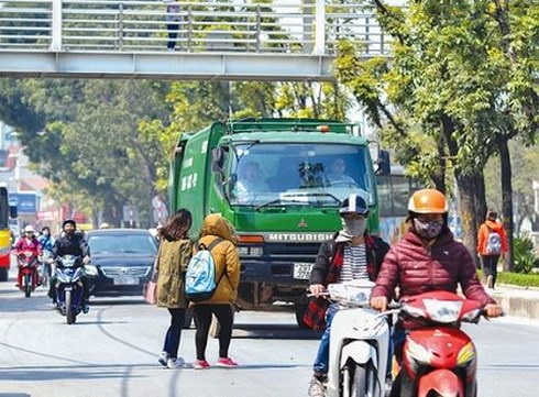 phat tu nguoi di bo gay hau qua nghiem trong la can thiet