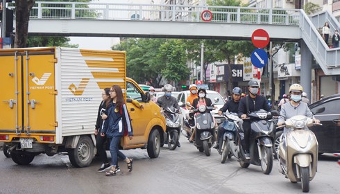 phat tu nguoi di bo gay hau qua nghiem trong la can thiet
