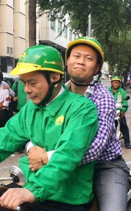 chu tich mai linh ho huy chay xe om cong nghe