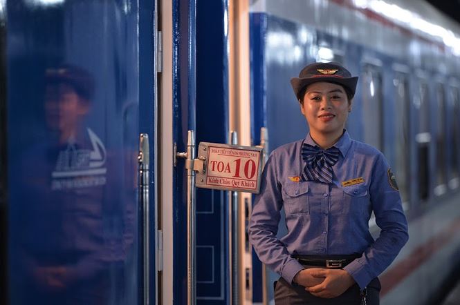can canh loat tau hoa 5 sao tien nghi nhu tren may bay