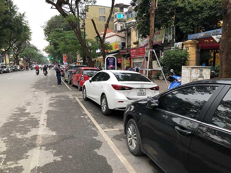 moi thang ton 5 trieu dong gui xe chiu sao noi