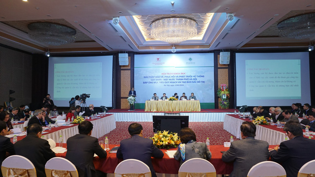chu tich ha noi chia se bi quyet danh chuyen cay xanh khong bi phan doi