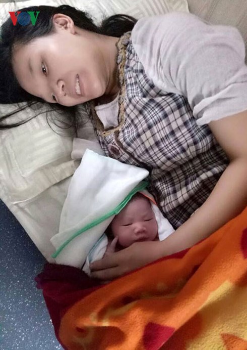 to tiep vien tau thong nhat thanh ba do bat dac di