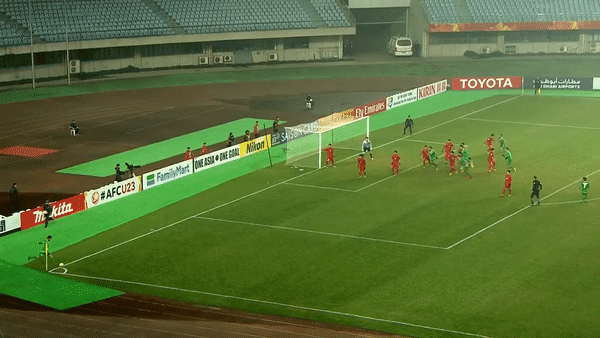 ha u23 iraq tren loat dau sung u23 viet nam gianh ve vao ban ket