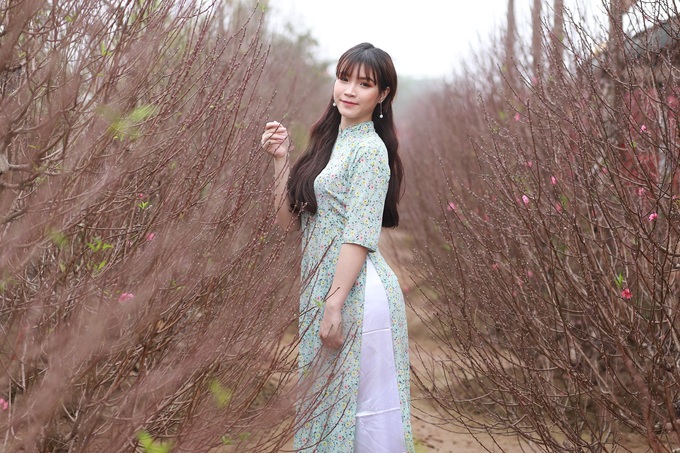 dao no som sinh vien tranh thu chup anh