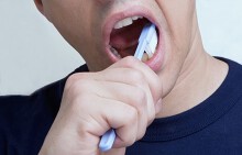 Lười đánh răng, quý ông tăng nguy cơ bị bất lực gấp 3 lần