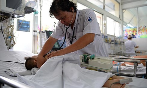 phu huynh e de voi vac xin moi bac si lo ngay ngay