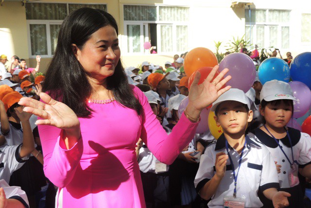 thuong tet giao vien khong con la chuyen nha nguoi ta