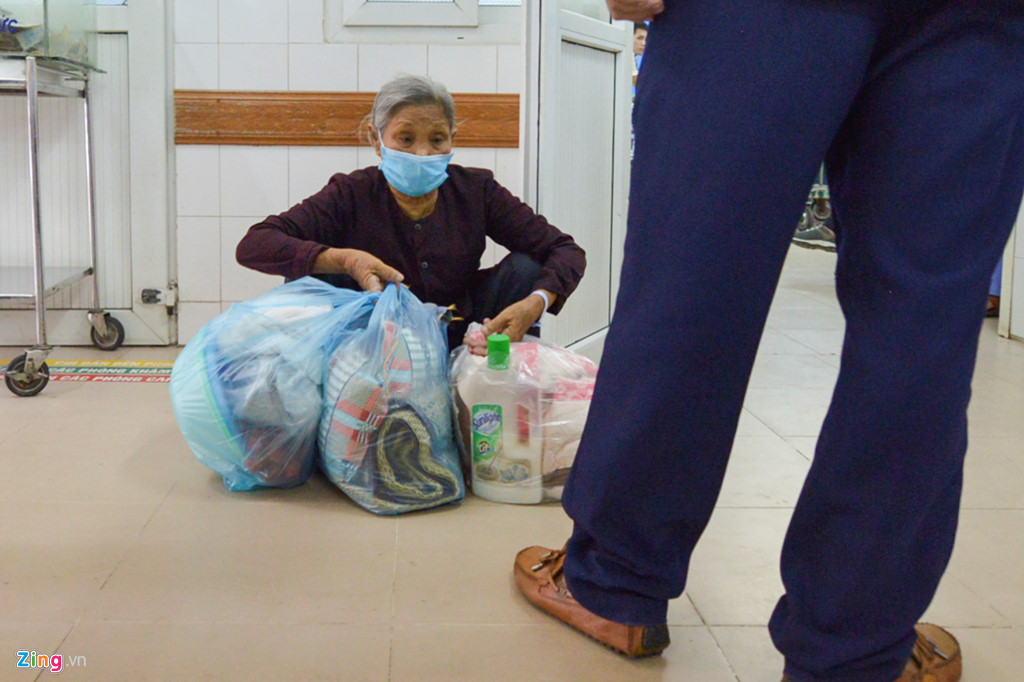 khi tinh mang nam trong nhung ly ruou