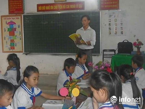 tam su dam nuoc mat cua giao vien 17 nam hop dong truoc ky nghi tet