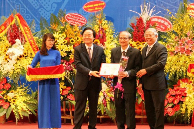 nhung vui buon cua giao duc dai hoc nam 2017