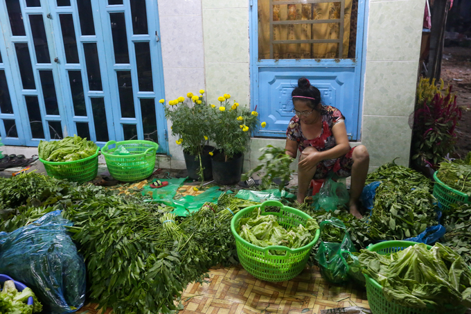 trang dem nuong ca loc via than tai tren via he sai gon