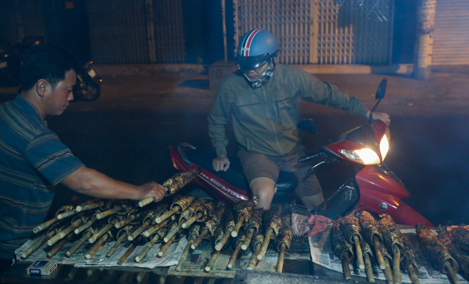 trang dem nuong ca loc via than tai tren via he sai gon