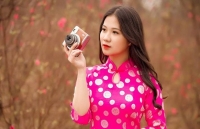 tet nay con se ve tam su cua nang dau 5 nam chua duoc an tet nha ngoai