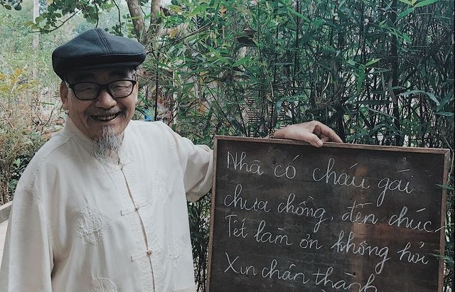 chiec ao so mi quoc dan hot nhat trong gioi tre viet hien nay tet nay di dau cung thay