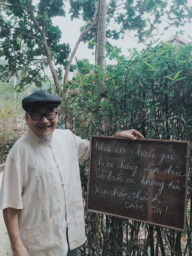 ong bo treo bien nha co con gai chua chong chuc tet khong hoi tham gay bao mang