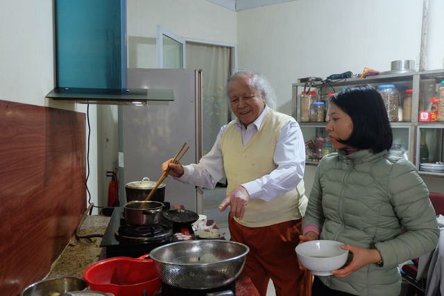 bi quyet giu gin hon nhan hanh phuc cua cap doi chong 91 vo 38 tuoi o ha noi