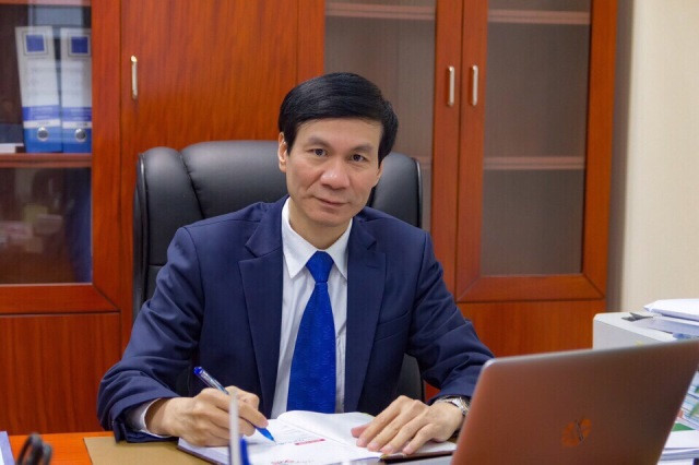 huong toi giao vien khong chay dua theo van bang chung chi
