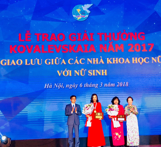 chan dung 2 nha khoa hoc nu xuat sac nhan giai thuong kovalevskaia