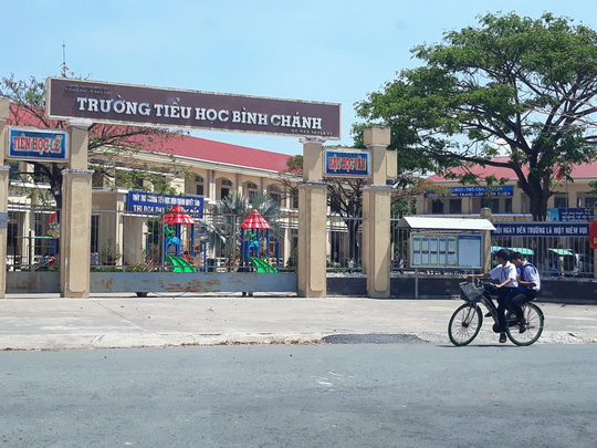 them mot nhan chung to ong vo hoai thuan ep co giao quy goi 40 phut