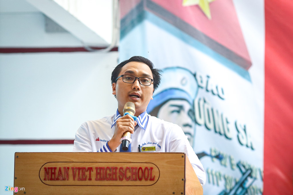 hoc sinh sai gon tuong niem su kien gac ma