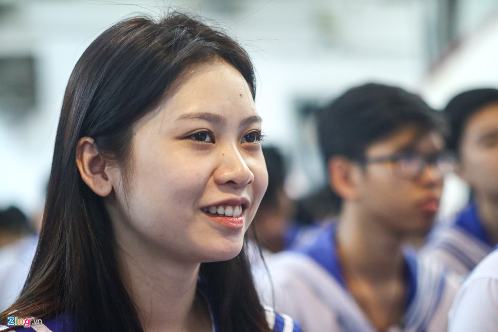 hoc sinh sai gon tuong niem su kien gac ma
