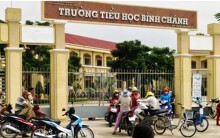 Vụ cô giáo quỳ gối ở Long An: Hiệu trưởng bị điều xuống đứng lớp